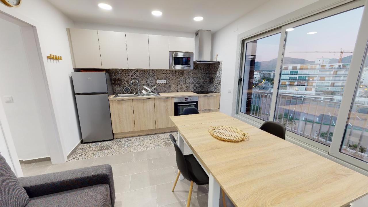 Apartamento Atico con vista mar. 50 m de la playa - CASA NOVA 13 Rosas Exterior foto