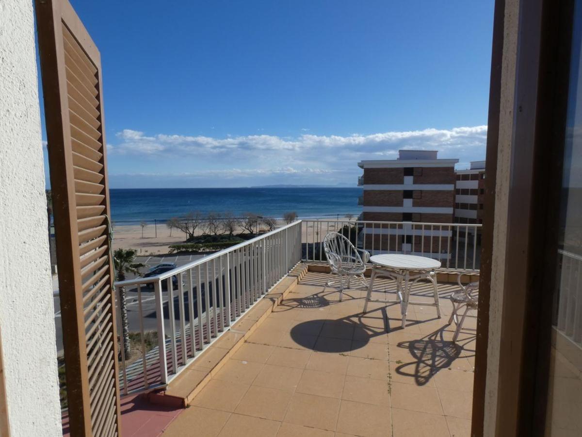 Apartamento Atico con vista mar. 50 m de la playa - CASA NOVA 13 Rosas Exterior foto